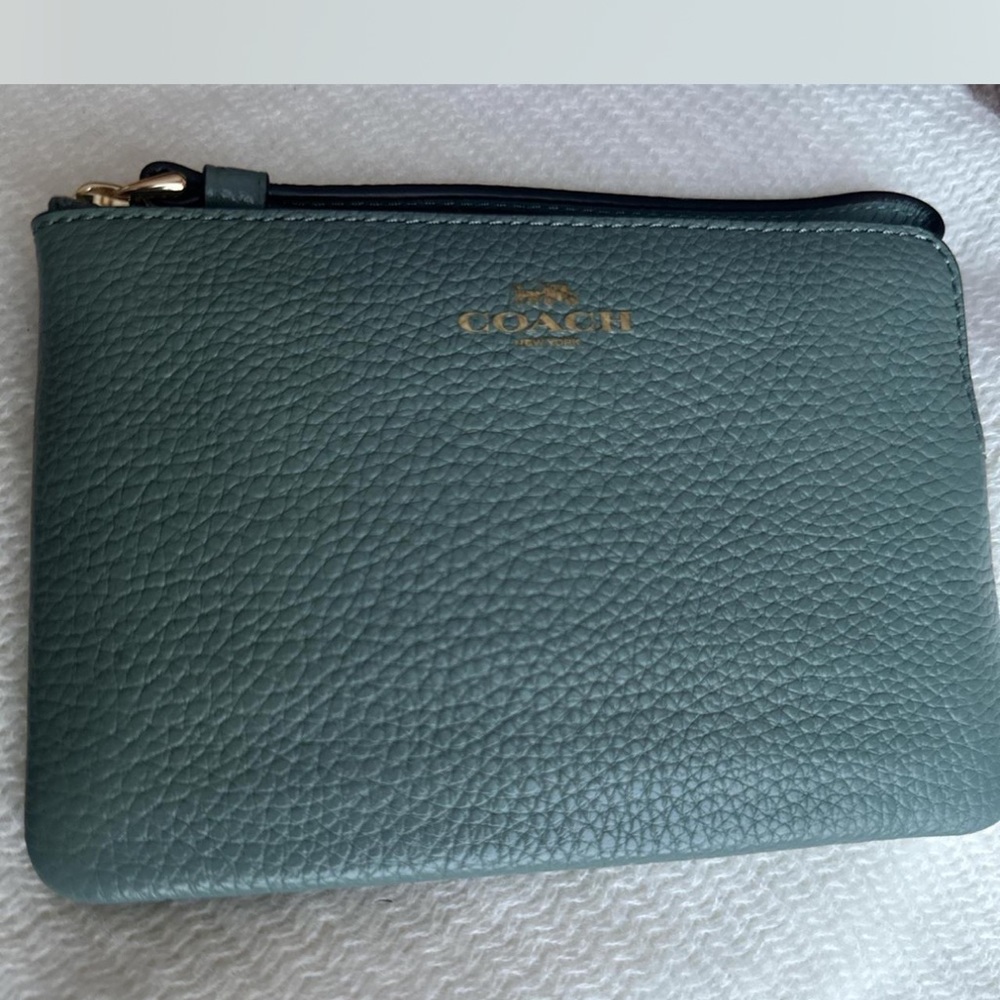 NWT Coach Corner Zip Wristlet color GOLD/SAGE - Picture 2 of 6